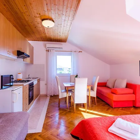 Mali Paradiso - Comfort With Balcony And Pool View A2 Apartment Mlini