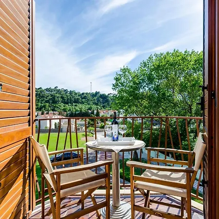 Mali Paradiso - Comfort With Balcony And Pool View A2